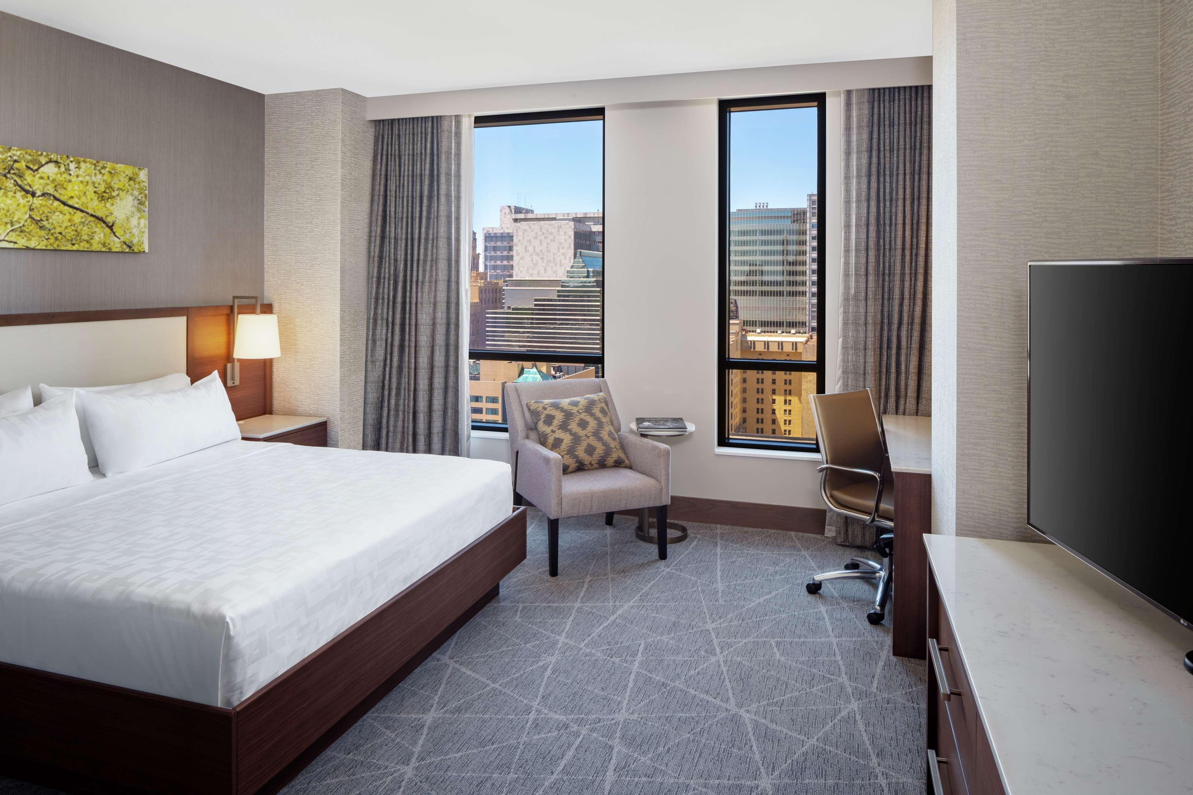 Hilton Rochester Mayo Clinic Area Экстерьер фото